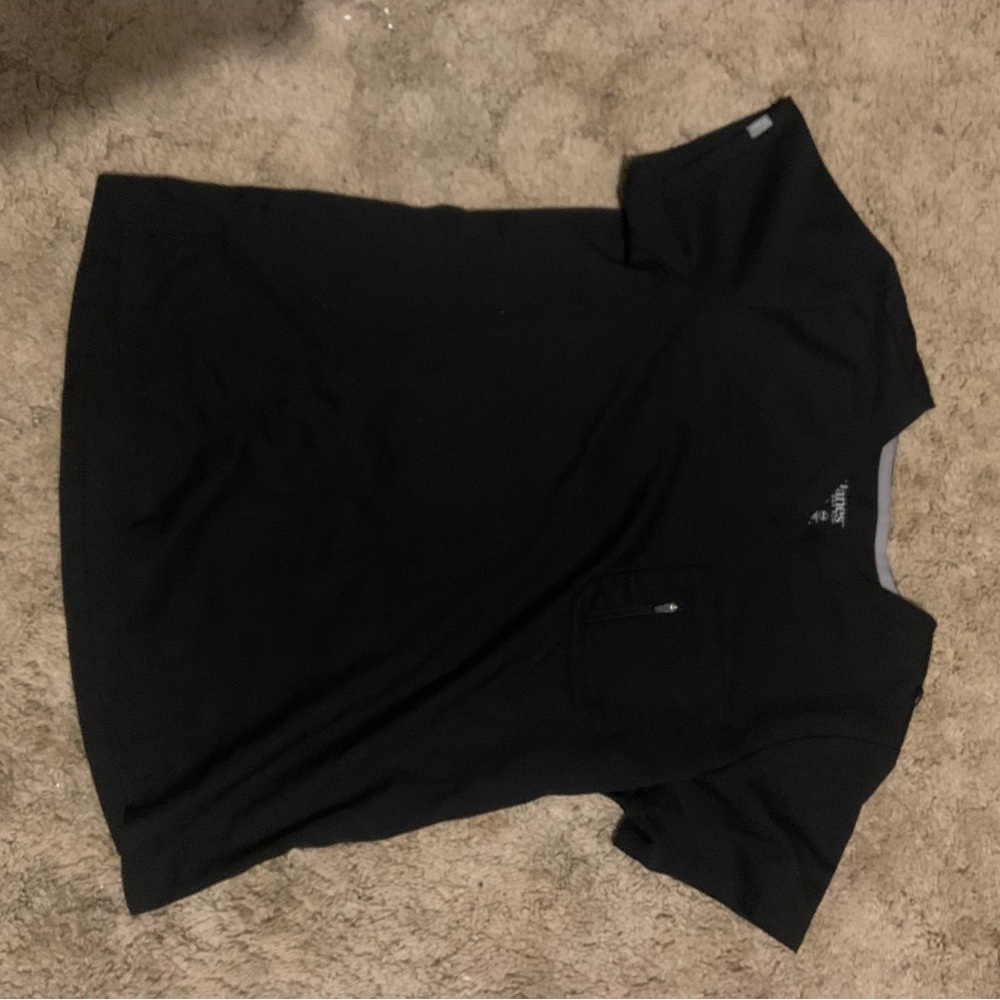 Hanes Srubs Black Short-Sleeve Pocket Tee M and long pants S